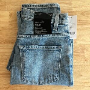 1212 Runway Jeans - NWT - Super High Rise Slim Straight - Sz 26